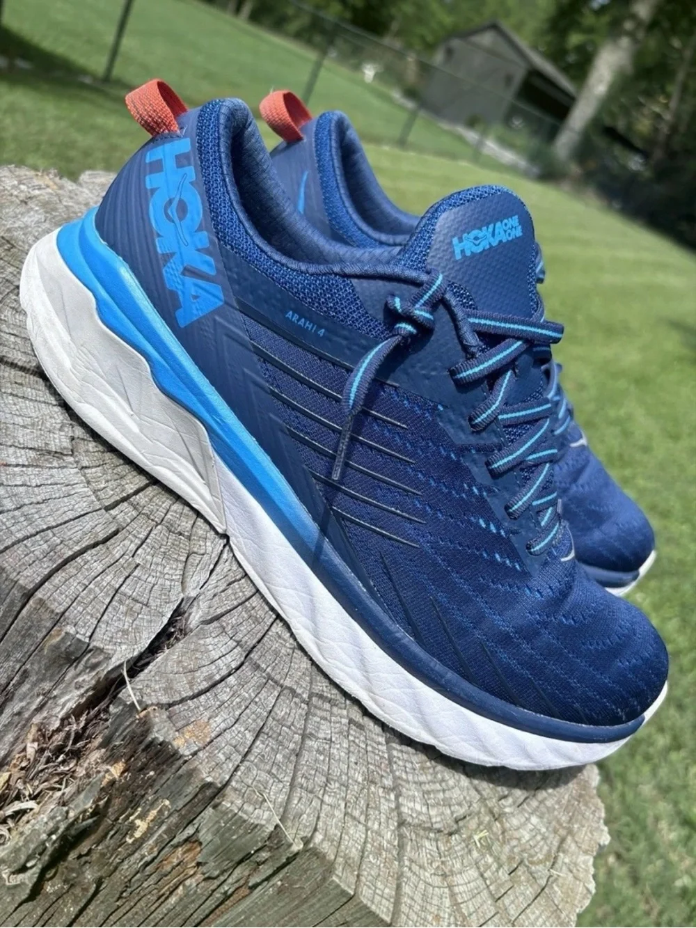 HOKA Men's Arahi 4 Navy Running Shoes